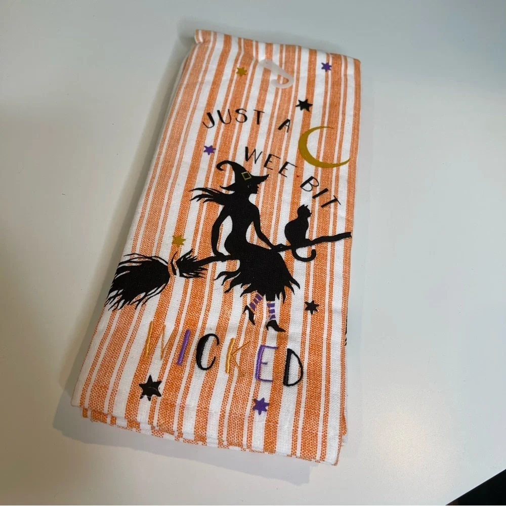 Halloween dish towels nwt